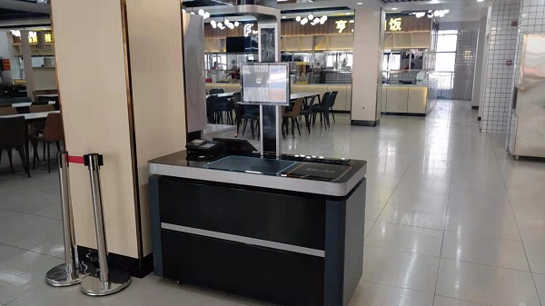 學校為何要升級智慧食堂呢？