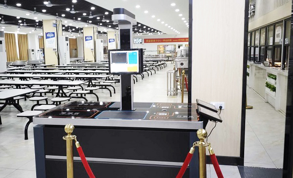 智能結(jié)算臺早已成為智慧餐廳的標(biāo)配！